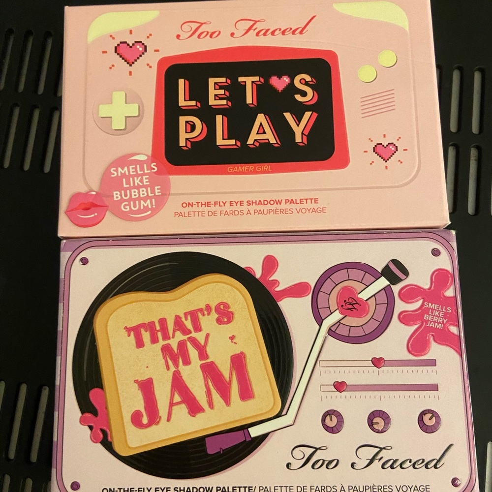 Too faced new eyeshadow bundle of 2